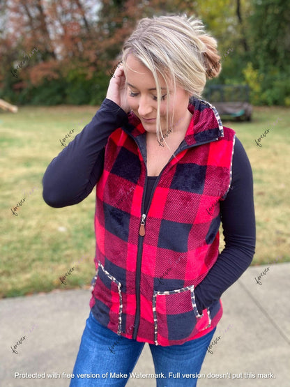 RTS: Mommy & Me Plaid & leopard Vests *