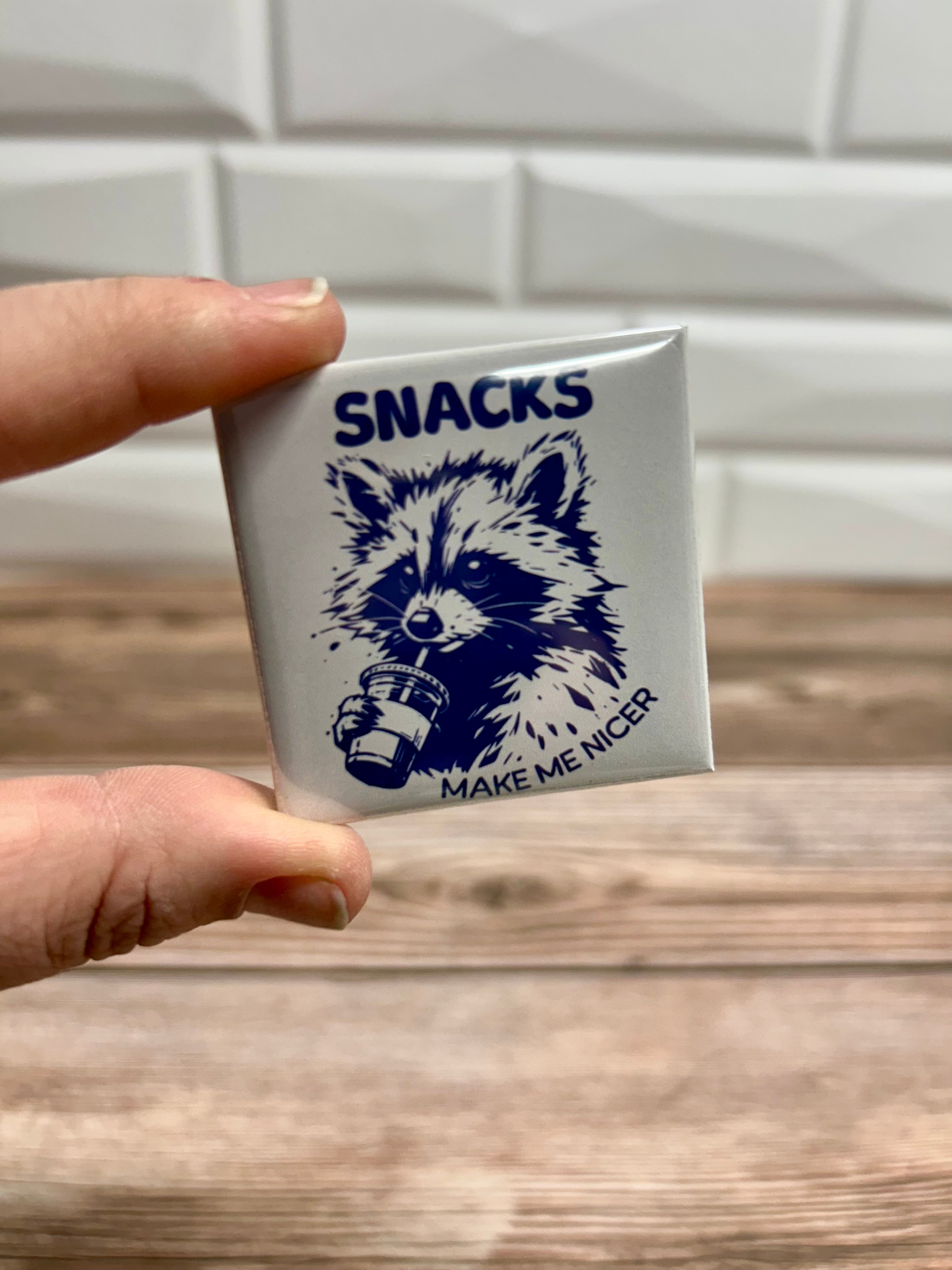 Snacks make me nicer magnet – Eleanor Delilah