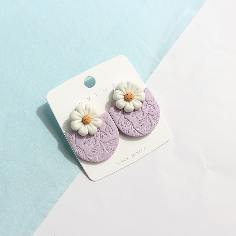 *RTS* Daisy Pastel Drop Studs